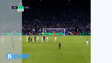 马斯切拉诺：裁判有一个叫VAR的工具，我不明白为啥他们不用