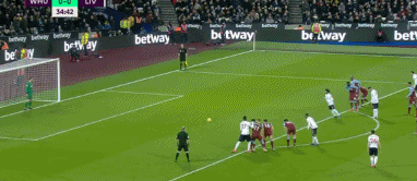 德天空：诺伊尔因肠胃感染缺席合练，乌尔比希可能替代他出场