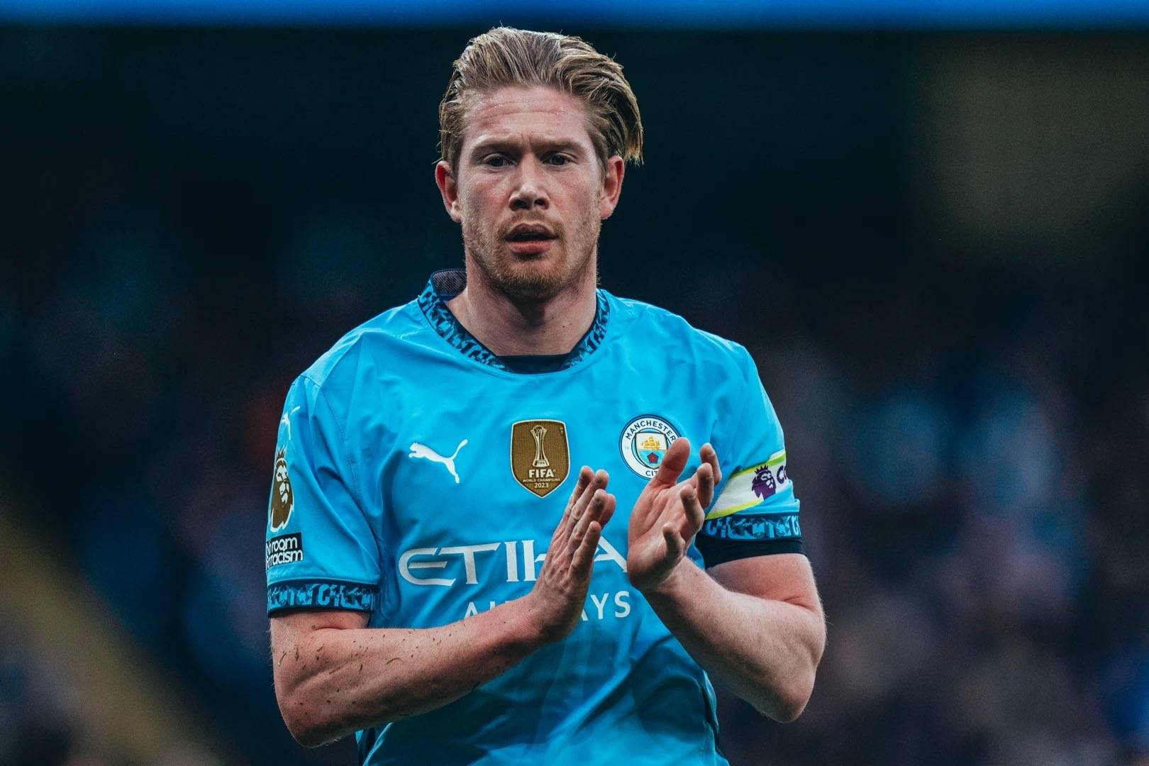 卡拉格向萨拉赫致歉：若惹你不高兴了我道歉，但你也得守规矩