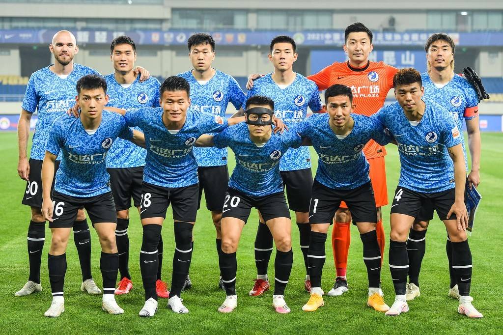 搞笑视频：足坛五大舞蹈排名，第一名猜猜看这是谁？