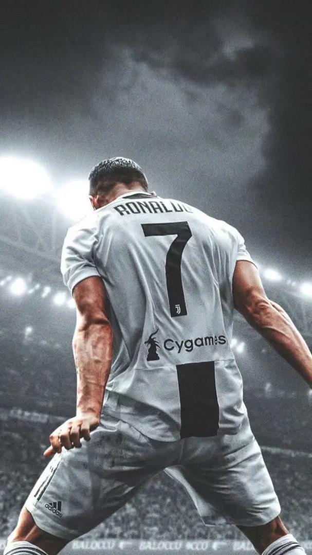 博主：国安明天中午12点40分抵达北京，欢迎球迷接机